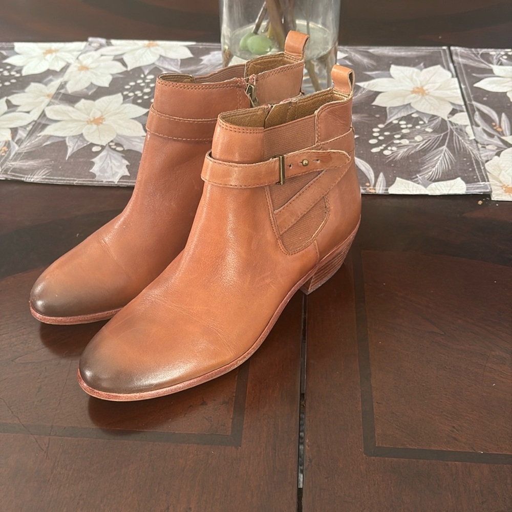 Sam Edelman Pacific Ankle Bootie!